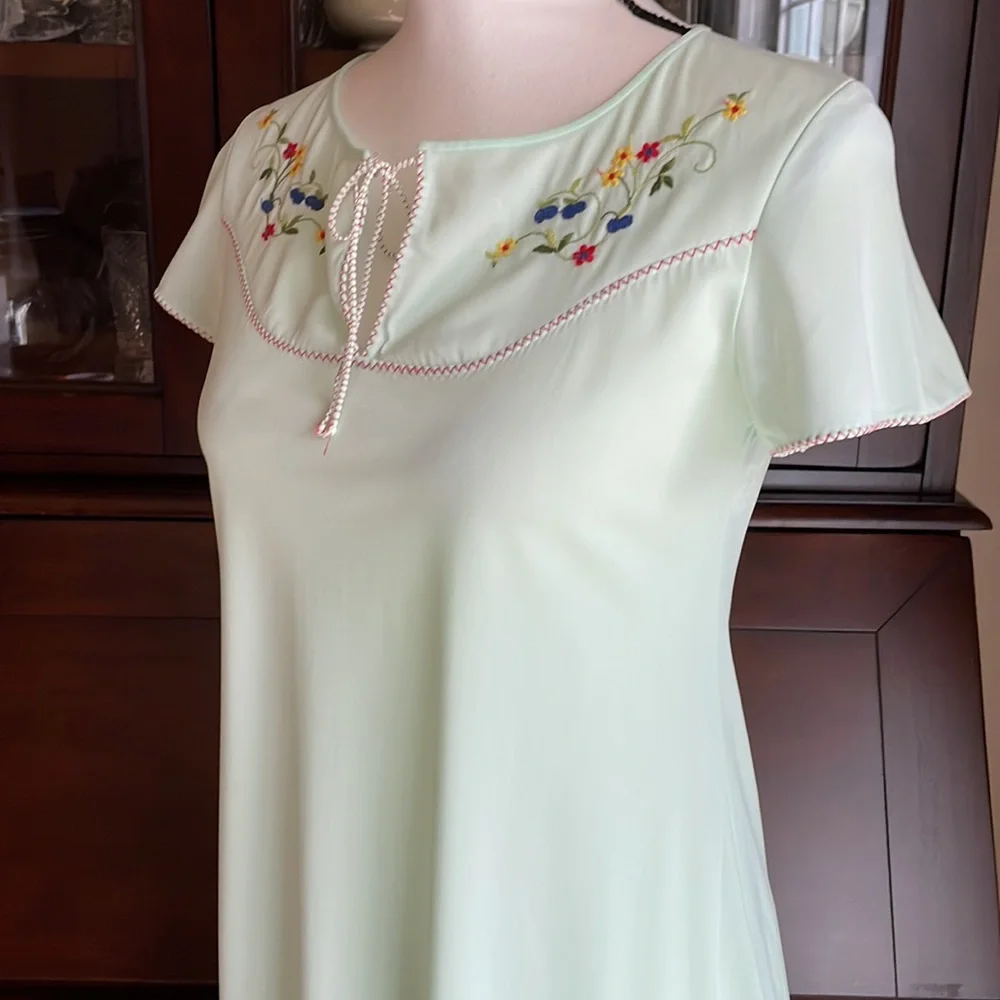 Lorraine 70’s Vintage Nightgown Robe Set XS - Picture 7 of 16
